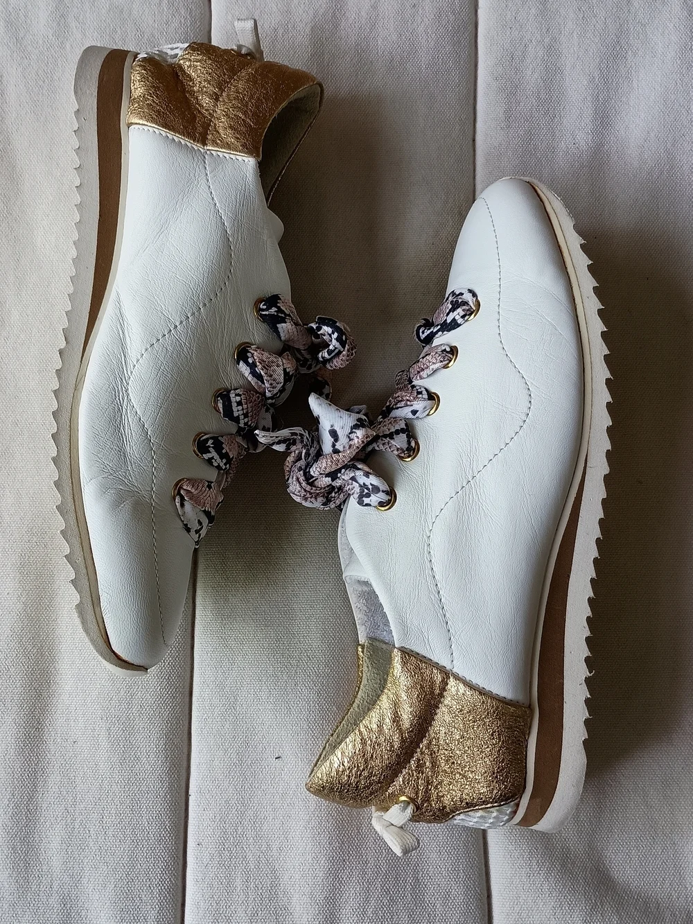 Judari White & Gold Women’s Milan Italy Leather Sneakers_37